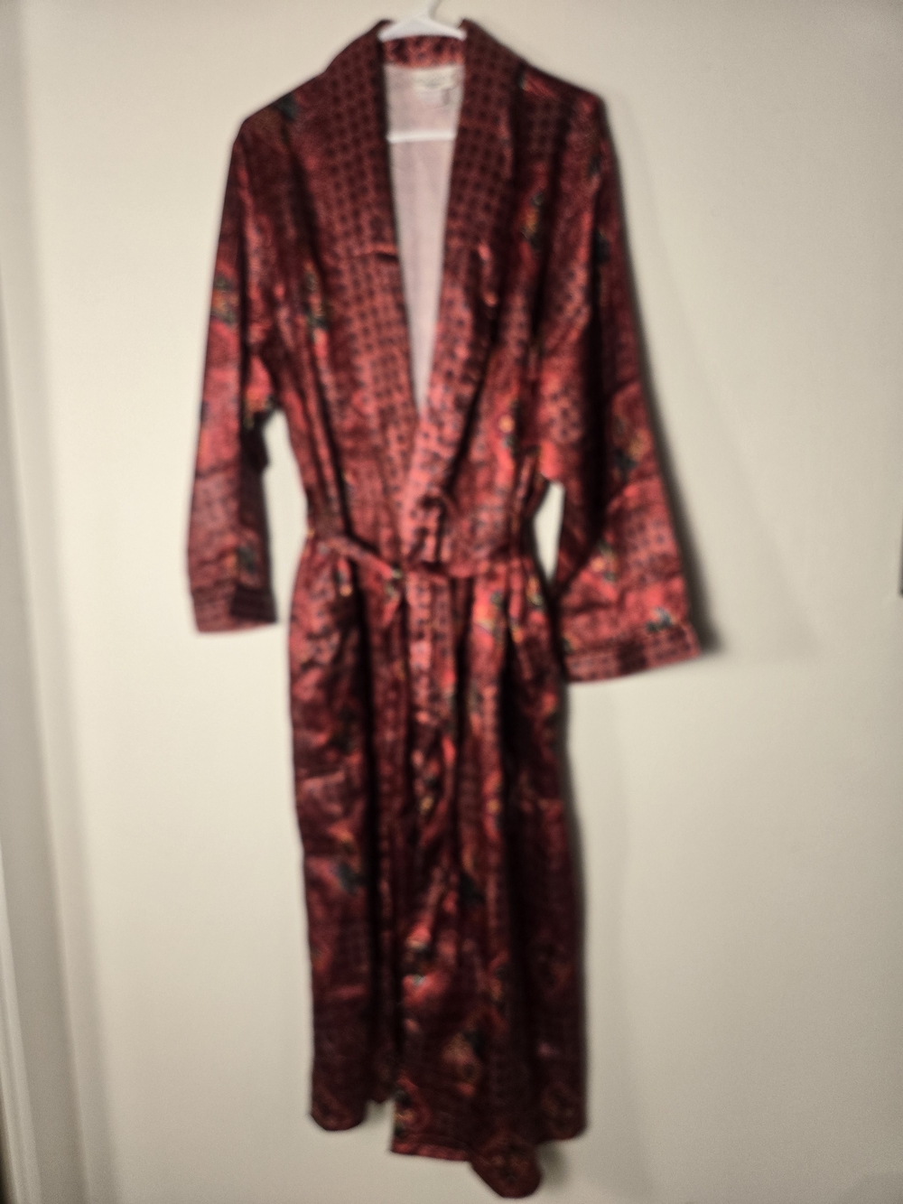 Red Satin Patterned Long Kimono Robe with Tie Belt